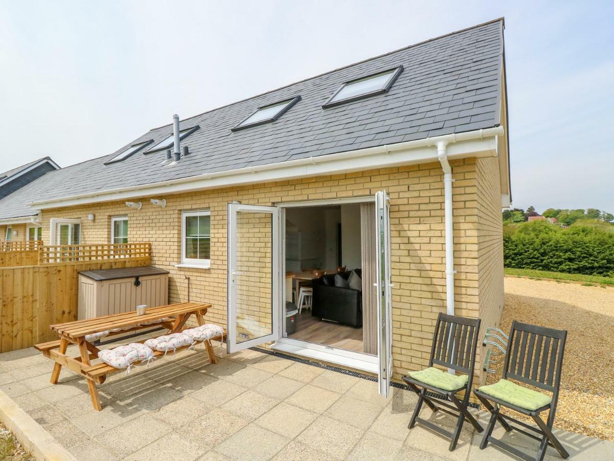 6 Yarmouth Cottages Freshwater Eksteriør billede